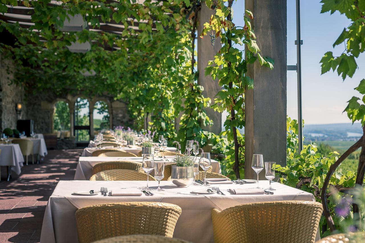 גאיסנהם Relais & Chateaux Hotel Burg Schwarzenstein מראה חיצוני תמונה