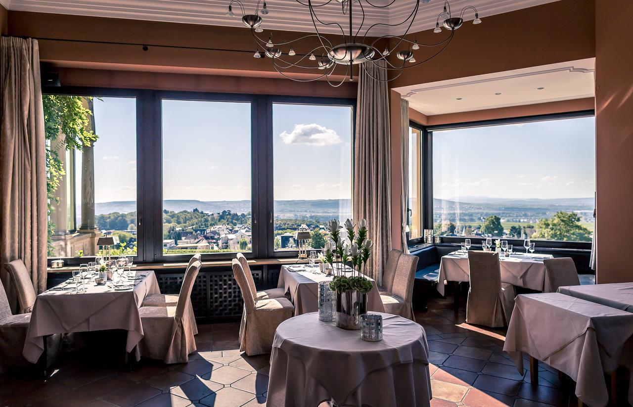 גאיסנהם Relais & Chateaux Hotel Burg Schwarzenstein מראה חיצוני תמונה